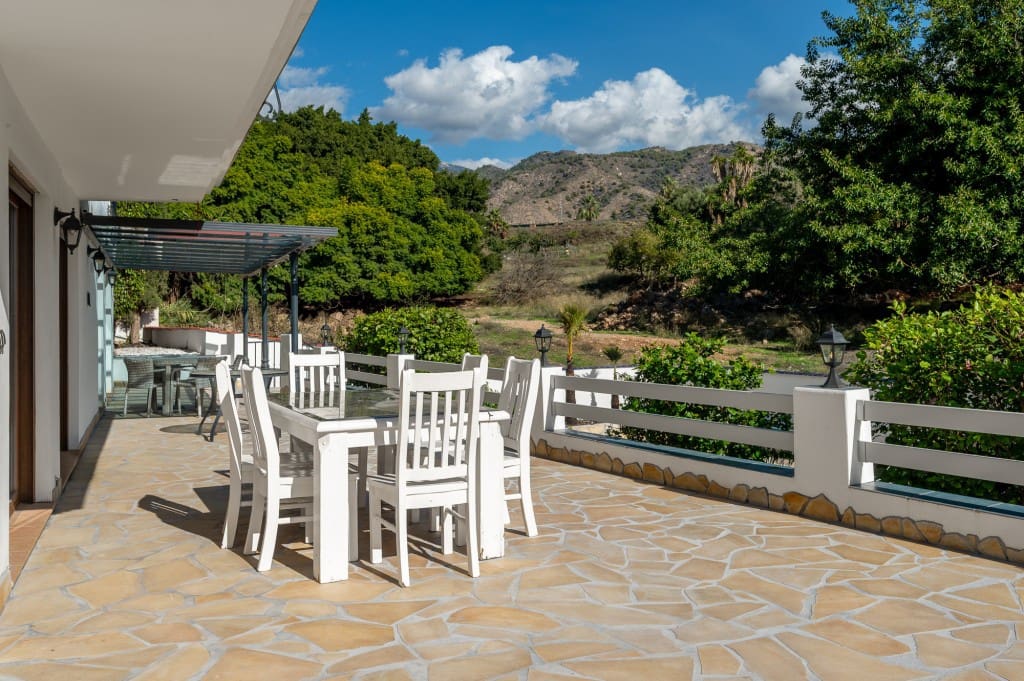 4 soverom Villa til salgs i Nerja med svømmebasseng - € 1 300 000 (Ref: 9445862)