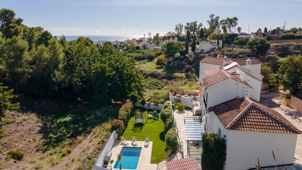 4 soverom Villa til salgs i Nerja med svømmebasseng - € 1 300 000 (Ref: 9445862)