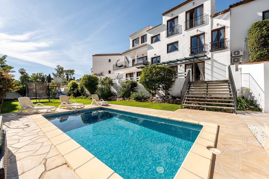 4 soverom Villa til salgs i Nerja med svømmebasseng - € 1 300 000 (Ref: 9445862)