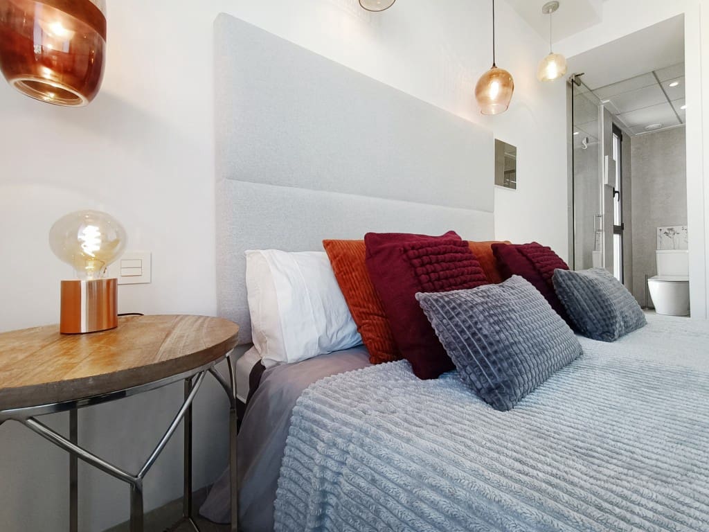 3 soveværelse Semi-Rækkehus til salg i Villamartin med swimmingpool - € 395.000 (Ref: 9445865)