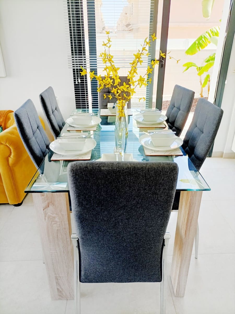 3 soveværelse Semi-Rækkehus til salg i Villamartin med swimmingpool - € 395.000 (Ref: 9445865)