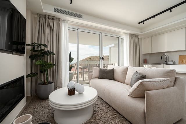 2 makuuhuone Huoneisto myytävänä paikassa Nerja mukana uima-altaan - 502 900 € (Ref: 9448875)