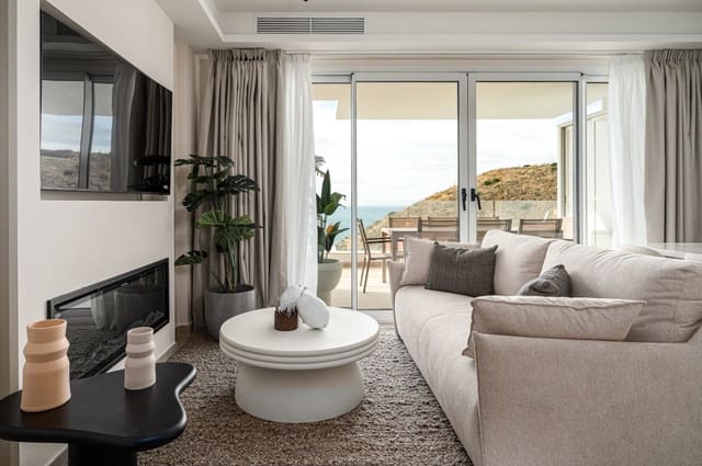 2 makuuhuone Huoneisto myytävänä paikassa Nerja mukana uima-altaan - 502 900 € (Ref: 9448875)