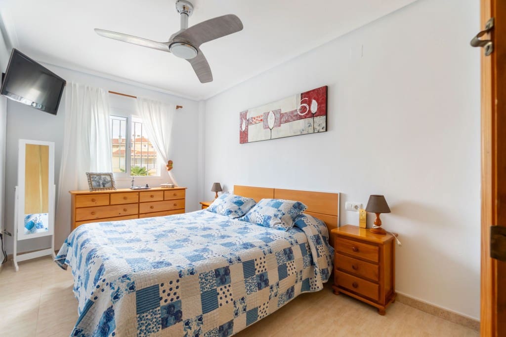 2 soverom Hus til salgs i Playa Flamenca med svømmebasseng garasje - € 265 000 (Ref: 9448876)