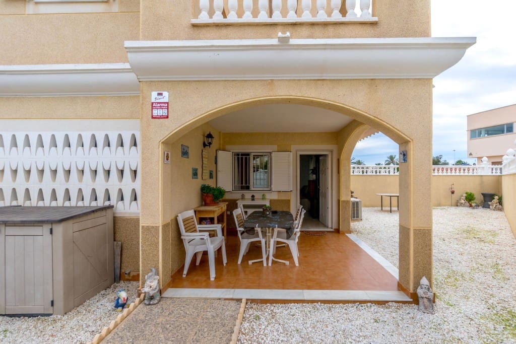 2 soverom Hus til salgs i Playa Flamenca med svømmebasseng garasje - € 265 000 (Ref: 9448876)