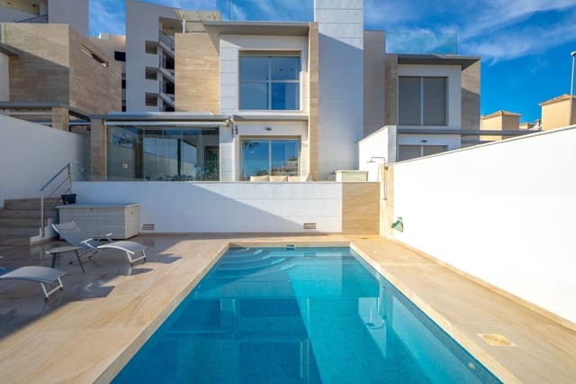 4 soverom Kjedet enebolig til salgs i Villamartin, Orihuela med svømmebasseng - € 499 900 (Ref: 9450246)