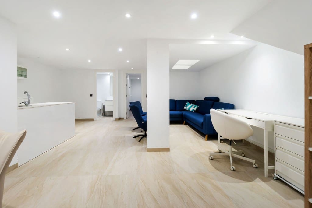 4 soverom Kjedet enebolig til salgs i Villamartin med svømmebasseng - € 499 900 (Ref: 9450246)