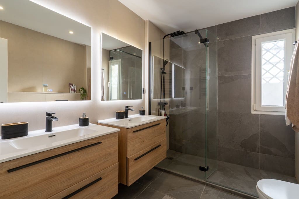 3 makuuhuone Huoneisto myytävänä paikassa Nueva Andalucia mukana uima-altaan - 749 000 € (Ref: 9450247)