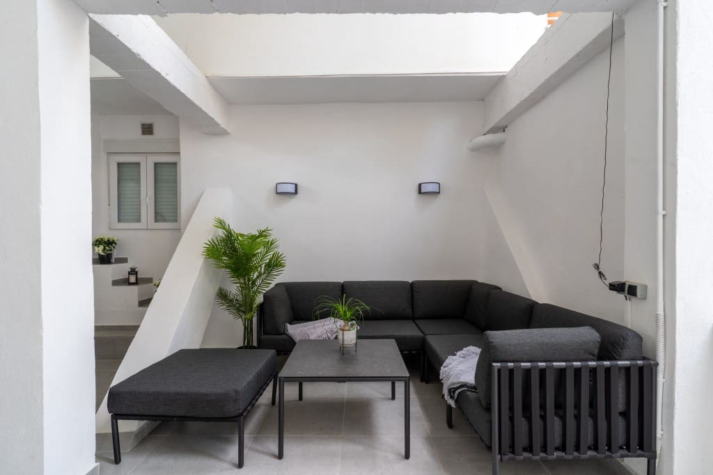 3 makuuhuone Huoneisto myytävänä paikassa Nueva Andalucia mukana uima-altaan - 749 000 € (Ref: 9450247)