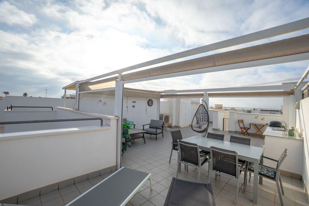 2 soverom Penthouse til salgs i Aguas Nuevas med svømmebasseng - € 239 999 (Ref: 9450248)