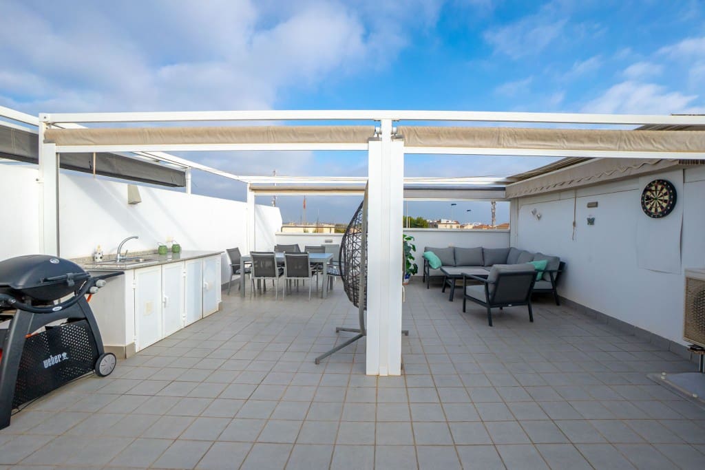 2 soverom Penthouse til salgs i Aguas Nuevas med svømmebasseng - € 239 999 (Ref: 9450248)