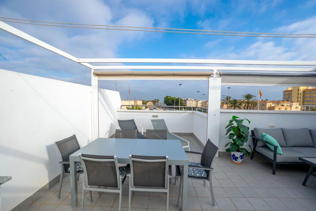 2 soverom Penthouse til salgs i Aguas Nuevas med svømmebasseng - € 239 999 (Ref: 9450248)