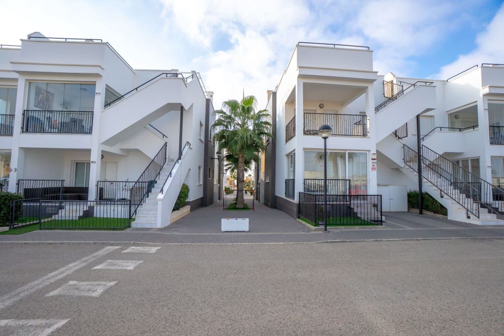 2 soverom Penthouse til salgs i Aguas Nuevas med svømmebasseng - € 239 999 (Ref: 9450248)