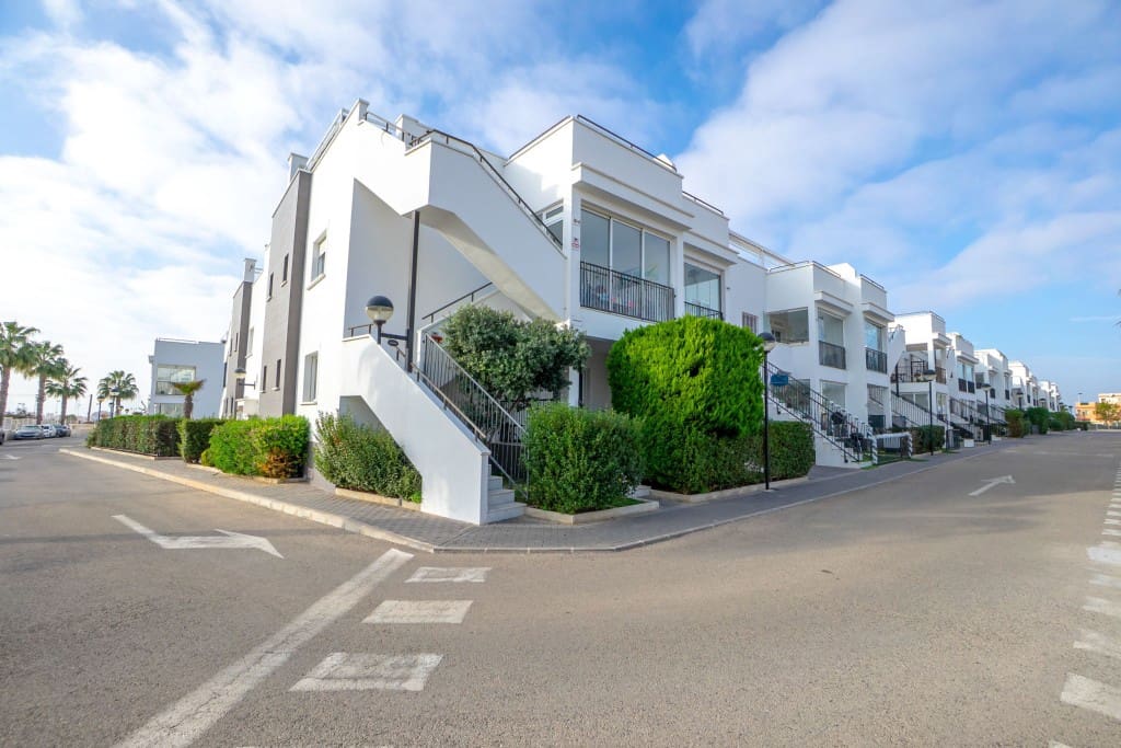 2 soverom Penthouse til salgs i Aguas Nuevas med svømmebasseng - € 239 999 (Ref: 9450248)