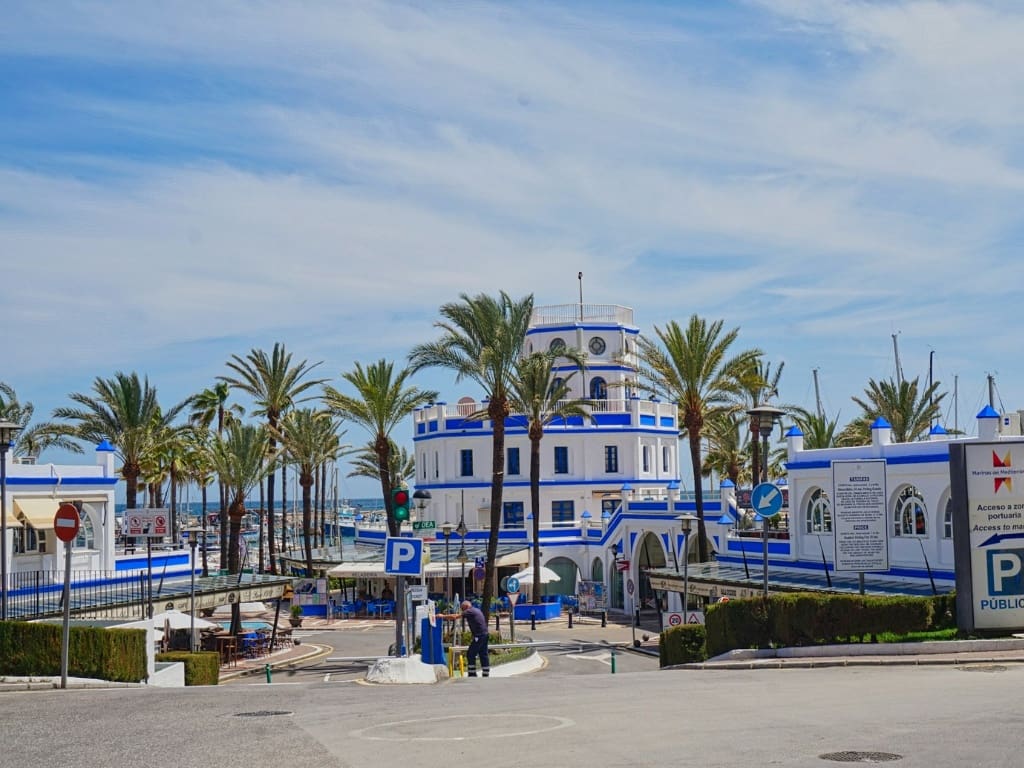 2 sovrum Takvåning till salu i Estepona - 699 000 € (Ref: 9450249)