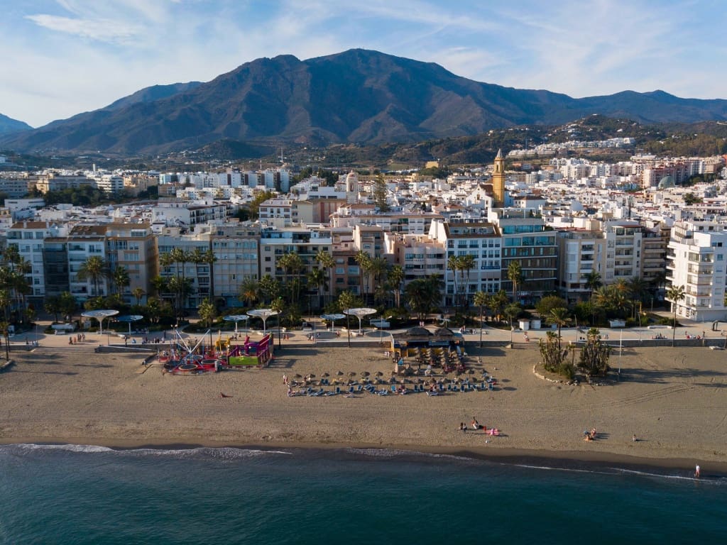 2 sovrum Takvåning till salu i Estepona - 699 000 € (Ref: 9450249)