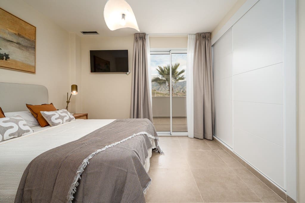 2 slaapkamer Appartement te koop in Nerja met zwembad - € 738.900 (Ref: 9450250)