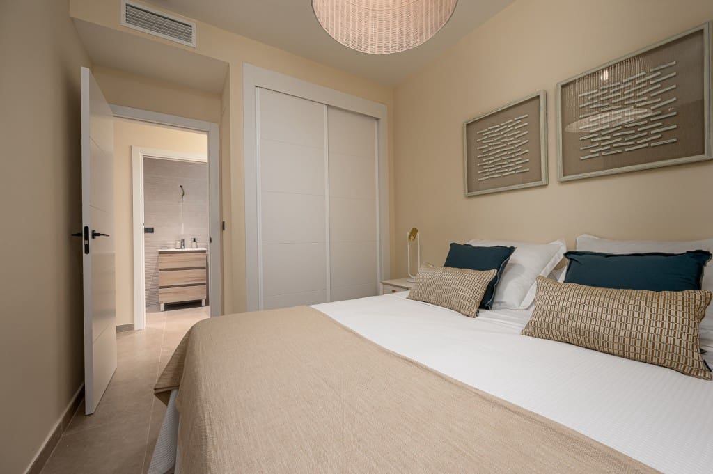 2 slaapkamer Appartement te koop in Nerja met zwembad - € 738.900 (Ref: 9450250)