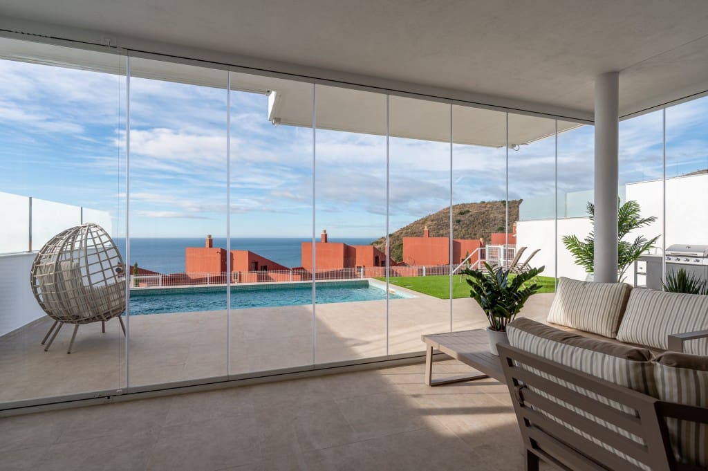 2 slaapkamer Appartement te koop in Nerja met zwembad - € 738.900 (Ref: 9450250)