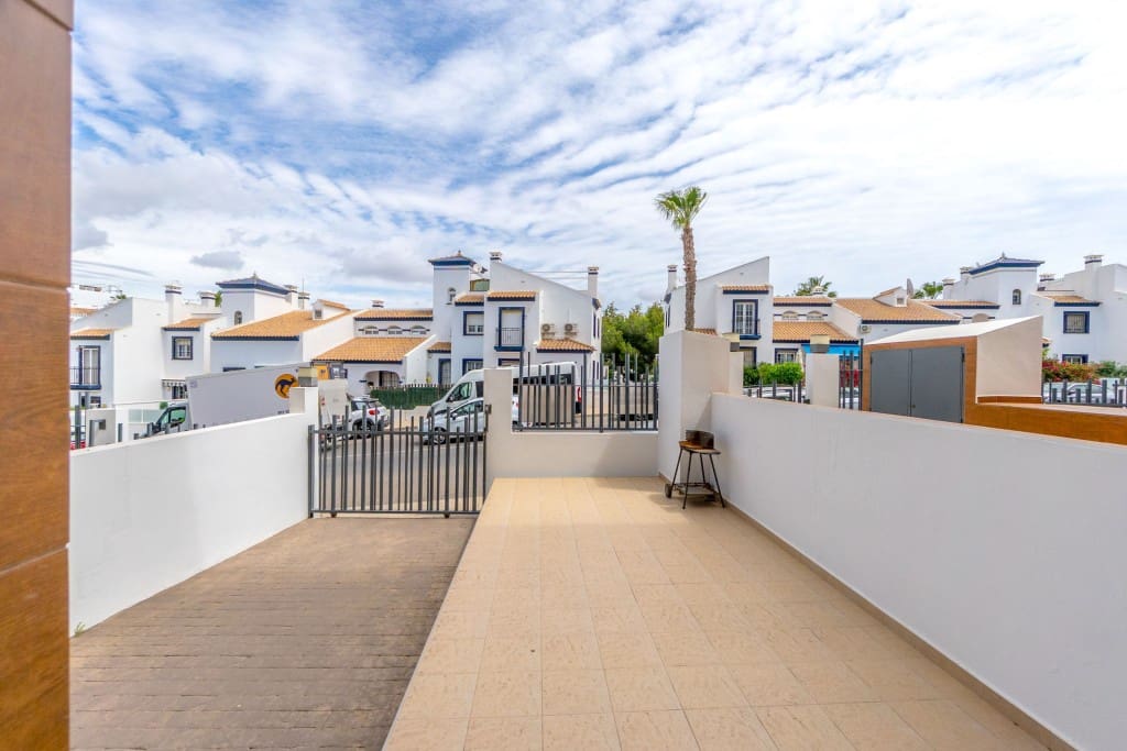 2 sovrum Lägenhet till salu i Villamartin med pool - 259 900 € (Ref: 9450251)