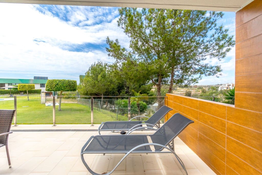 2 sovrum Lägenhet till salu i Villamartin med pool - 259 900 € (Ref: 9450251)