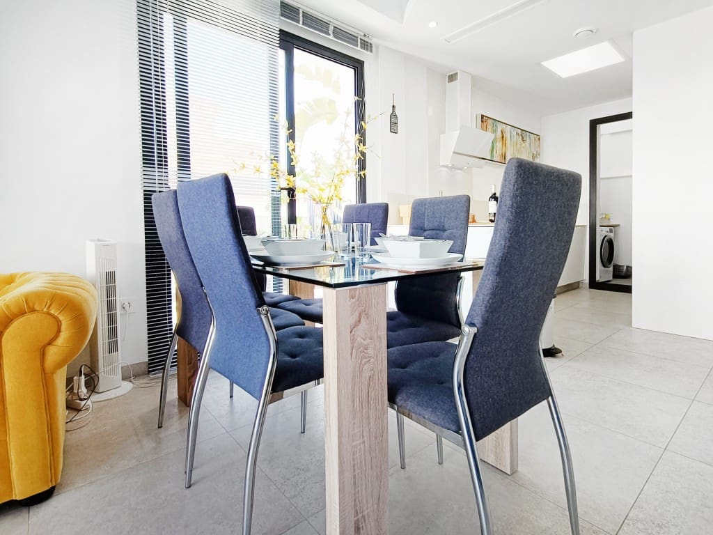 3 sovrum Semi-fristående Villa till salu i Villamartin med pool - 410 000 € (Ref: 9455915)