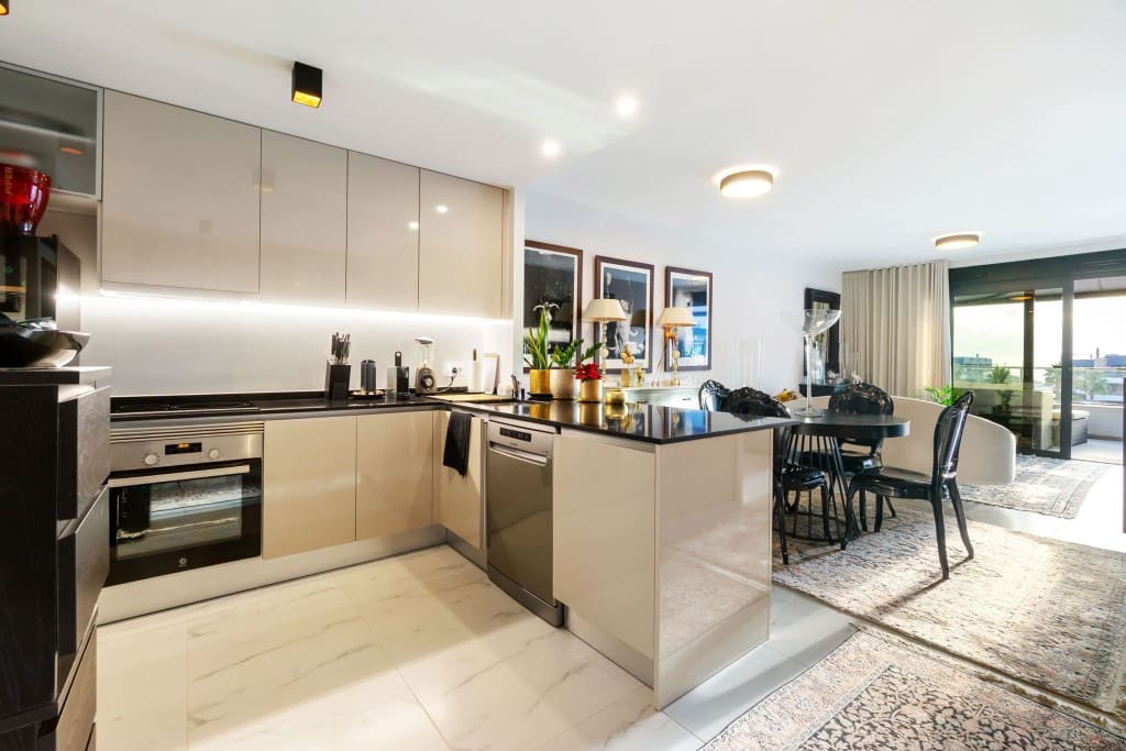 2 makuuhuone Kattohuoneisto myytävänä paikassa Playa Flamenca mukana uima-altaan 
autotalli - 499 000 € (Ref: 9455916)