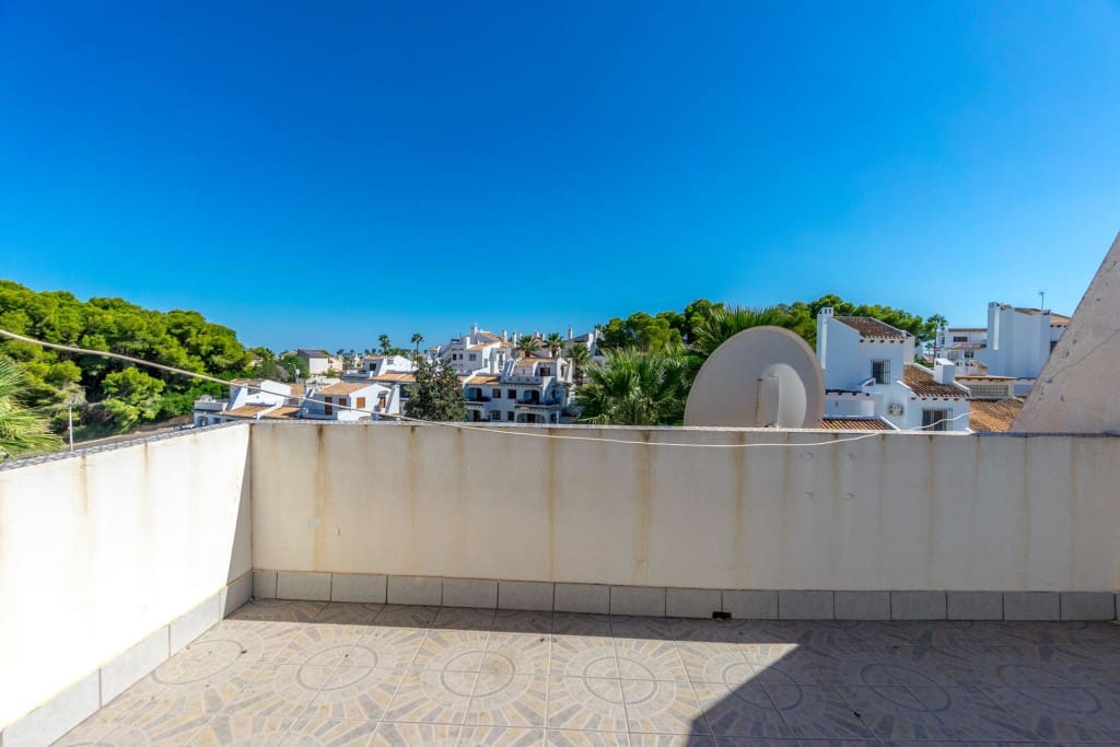 3 soverom Hus til salgs i Villamartin med svømmebasseng - € 289 000 (Ref: 9455918)