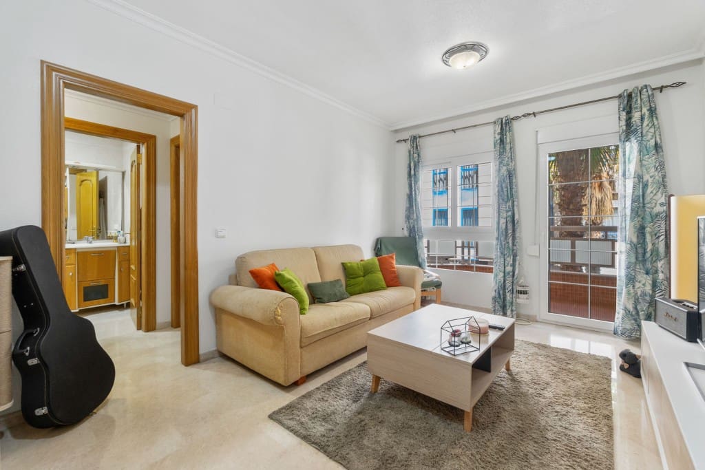 Apartamento de 3 habitaciones en Torrevieja en venta - 234.900 € (Ref: 9461146)