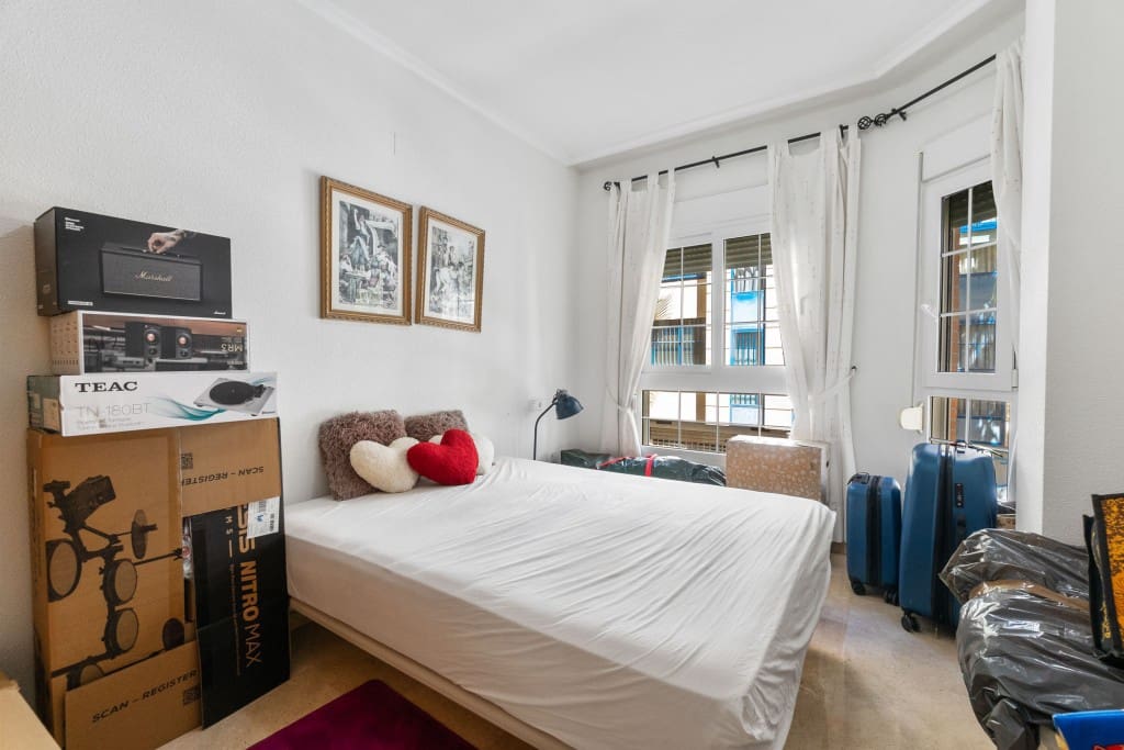 Apartamento de 3 habitaciones en Torrevieja en venta - 234.900 € (Ref: 9461146)