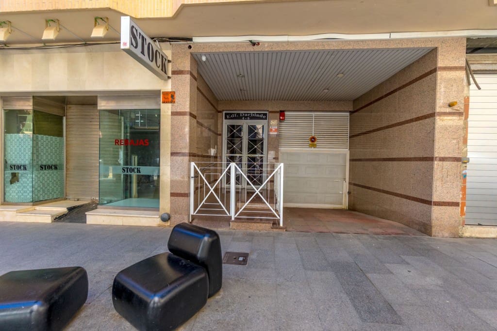 Apartamento de 3 habitaciones en Torrevieja en venta - 234.900 € (Ref: 9461146)