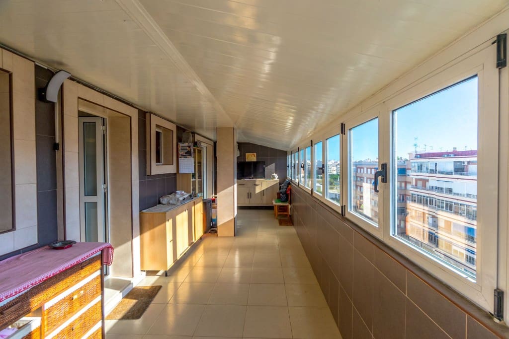 3 sovrum Takvåning till salu i Torrevieja med garage - 314 900 € (Ref: 9468153)