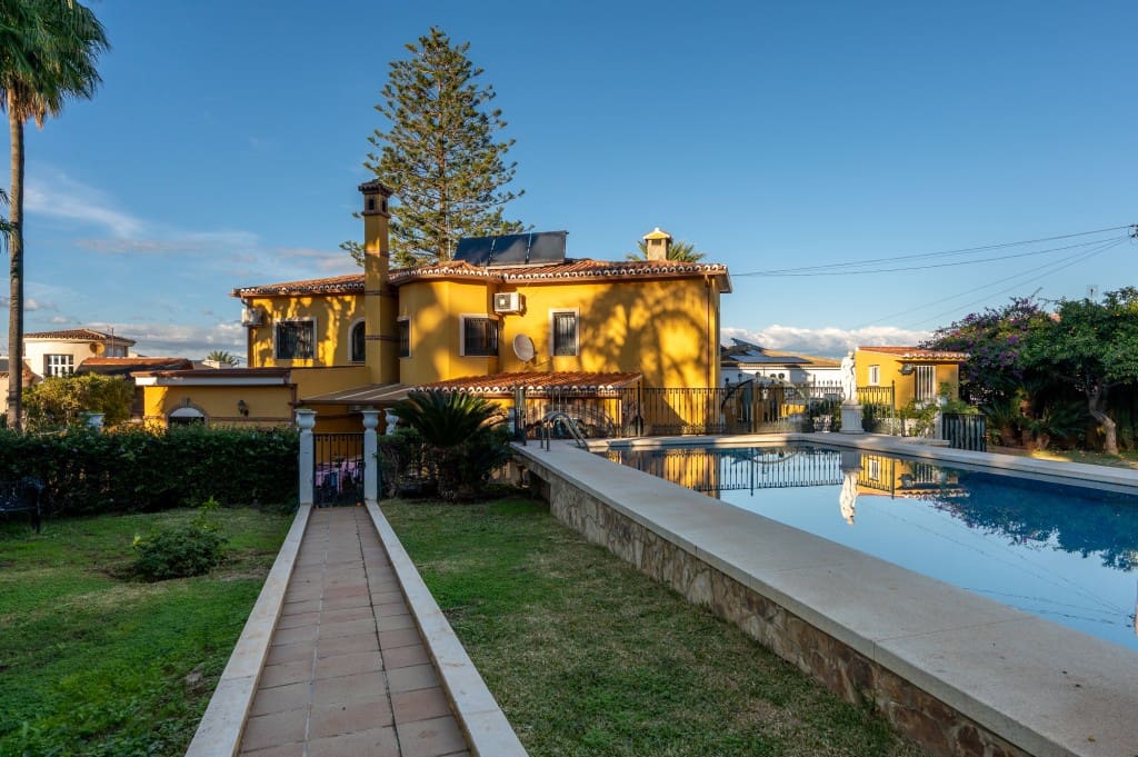 7 camera da letto Villa in vendita in Alhaurin de la Torre con piscina garage - 815.000 € (Rif: 9470515)