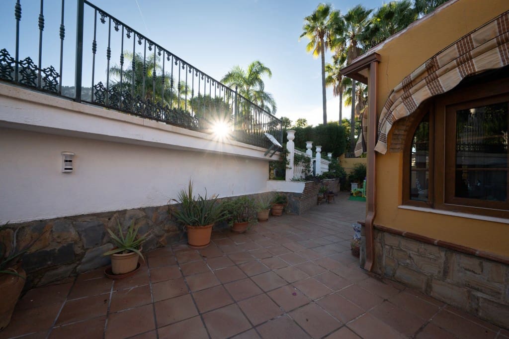 7 camera da letto Villa in vendita in Alhaurin de la Torre con piscina garage - 815.000 € (Rif: 9470515)