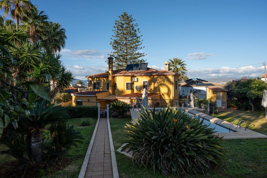 7 camera da letto Villa in vendita in Alhaurin de la Torre con piscina garage - 815.000 € (Rif: 9470515)