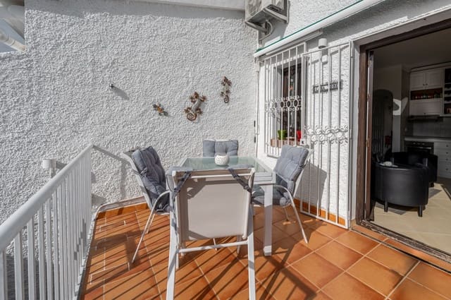2 sovrum Lägenhet till salu i Nerja med pool - 205 000 € (Ref: 9470518)