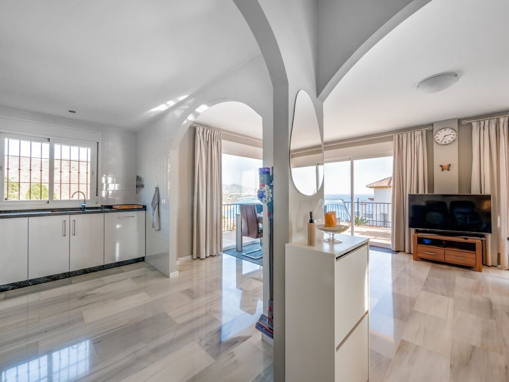 3 bedroom Villa for sale in Torrox-Costa with pool - € 825,000 (Ref: 9473863)