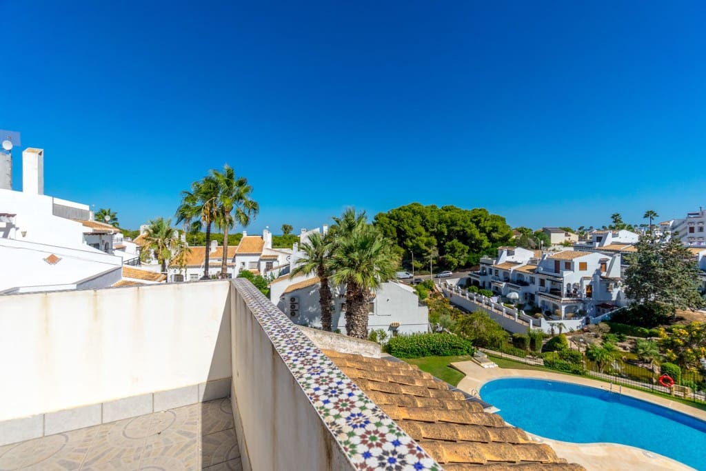 3 quarto Casa em Banda para venda em Villamartin com piscina - 274 900 € (Ref: 9475918)