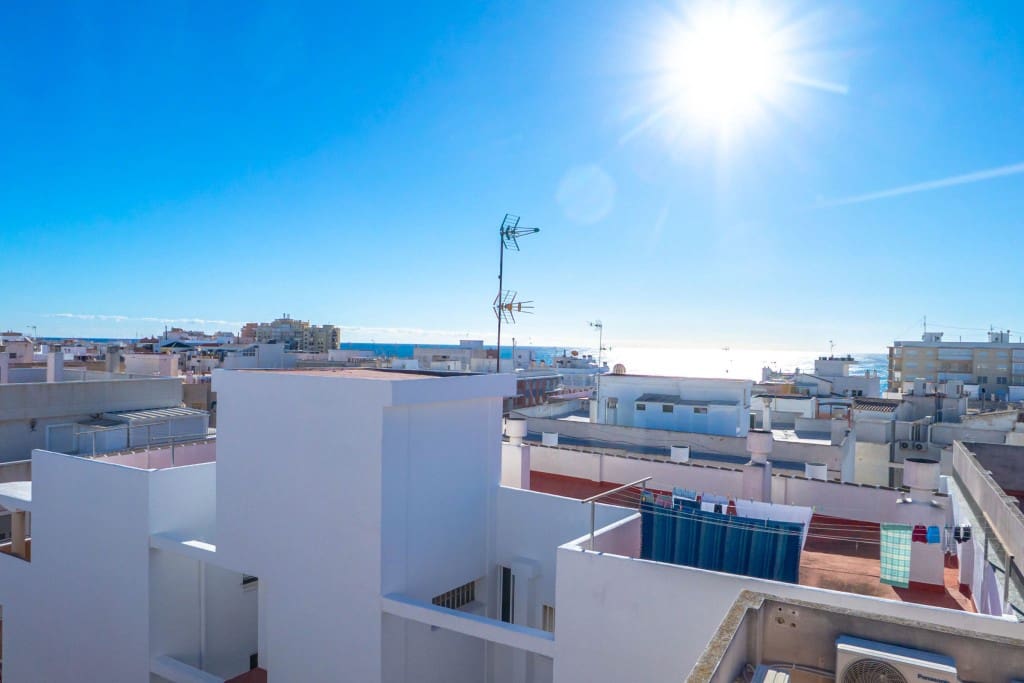 2 camera da letto Attico in vendita in Torrevieja con garage - 189.000 € (Rif: 9475922)