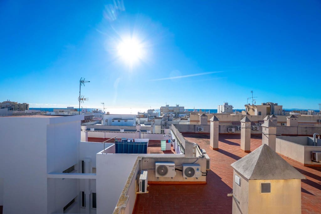 2 camera da letto Attico in vendita in Torrevieja con garage - 189.000 € (Rif: 9475922)