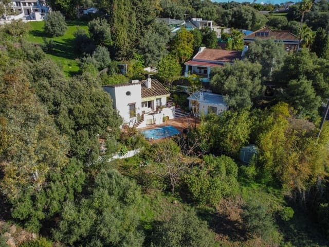 3 sypialnia Willa na sprzedaż w Estepona z basenem garażem - 945 000 € (Ref: 9475923)