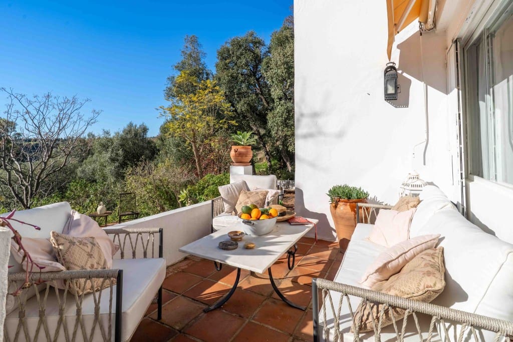 3 sovrum Villa till salu i Estepona med pool garage - 890 000 € (Ref: 9475923)