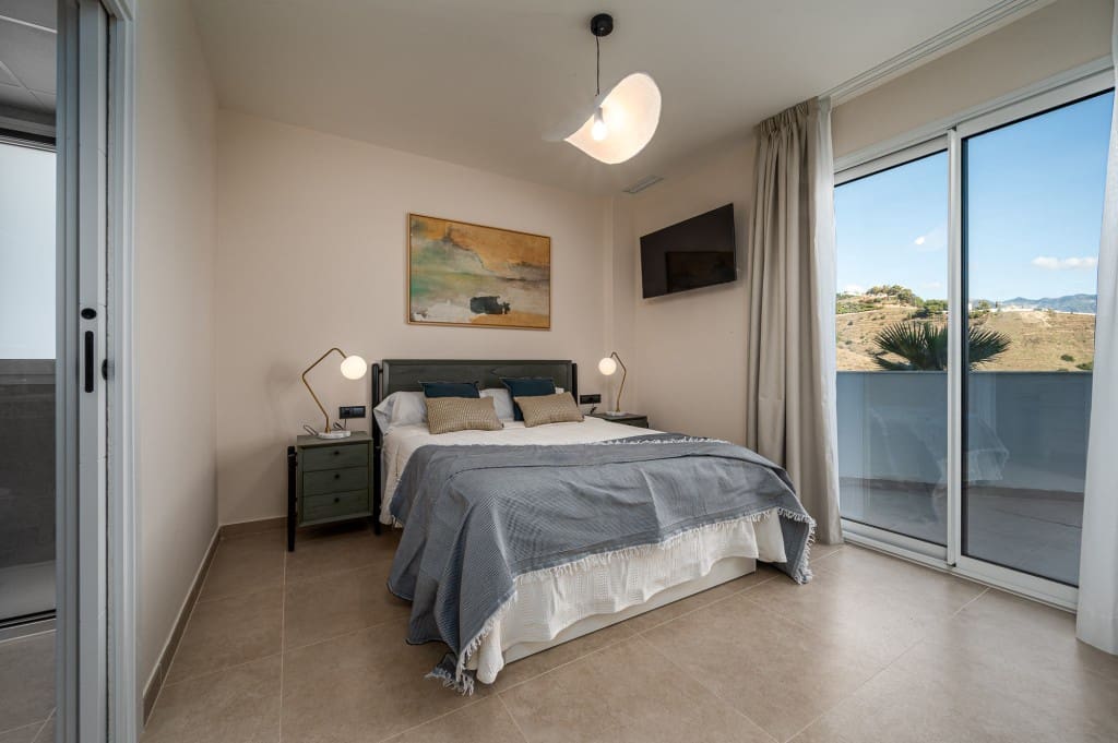 2 bedroom Apartment for sale in Nerja with pool - € 532,900 (Ref: 9480948)