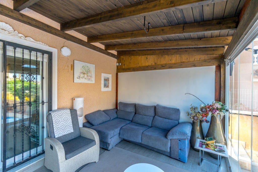 3 bedroom Villa for sale in La Regia with pool garage - € 425,000 (Ref: 9488188)