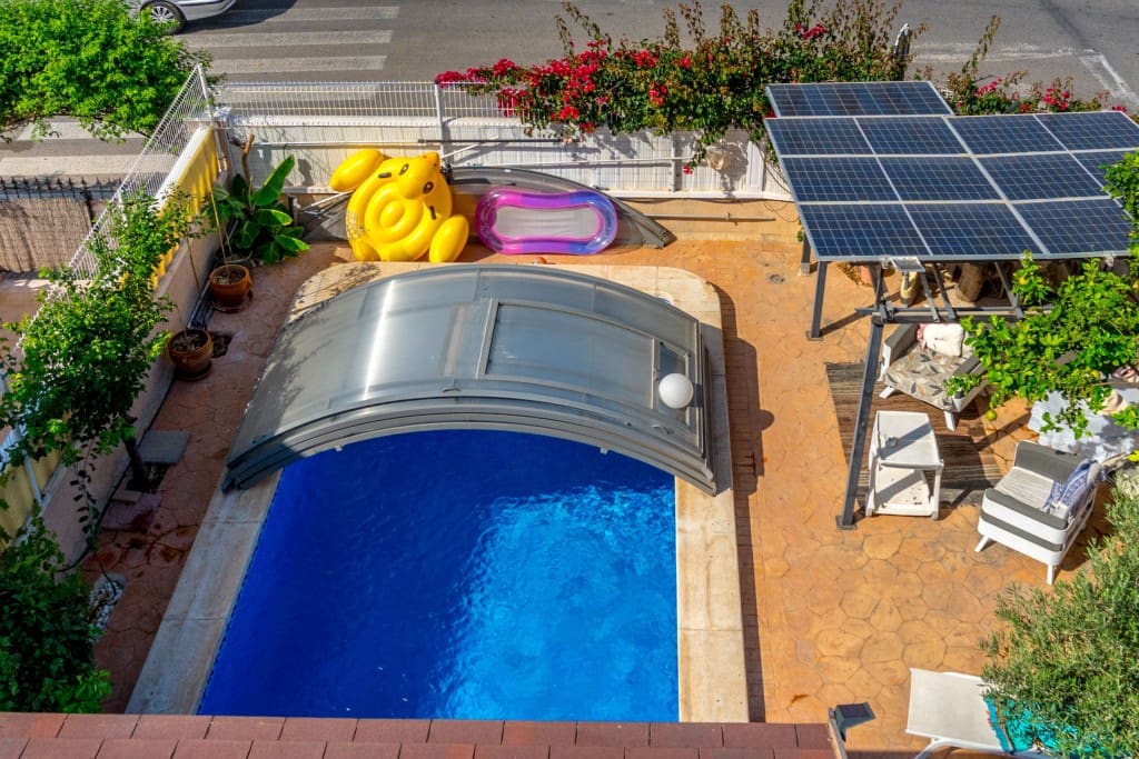 3 bedroom Villa for sale in La Regia with pool garage - € 425,000 (Ref: 9488188)