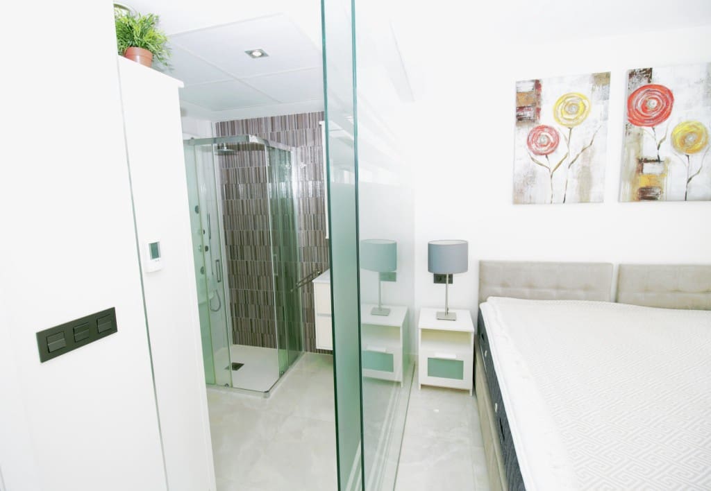 3 makuuhuone Huvila myytävänä paikassa Orihuela Costa mukana uima-altaan - 389 000 € (Ref: 9494443)