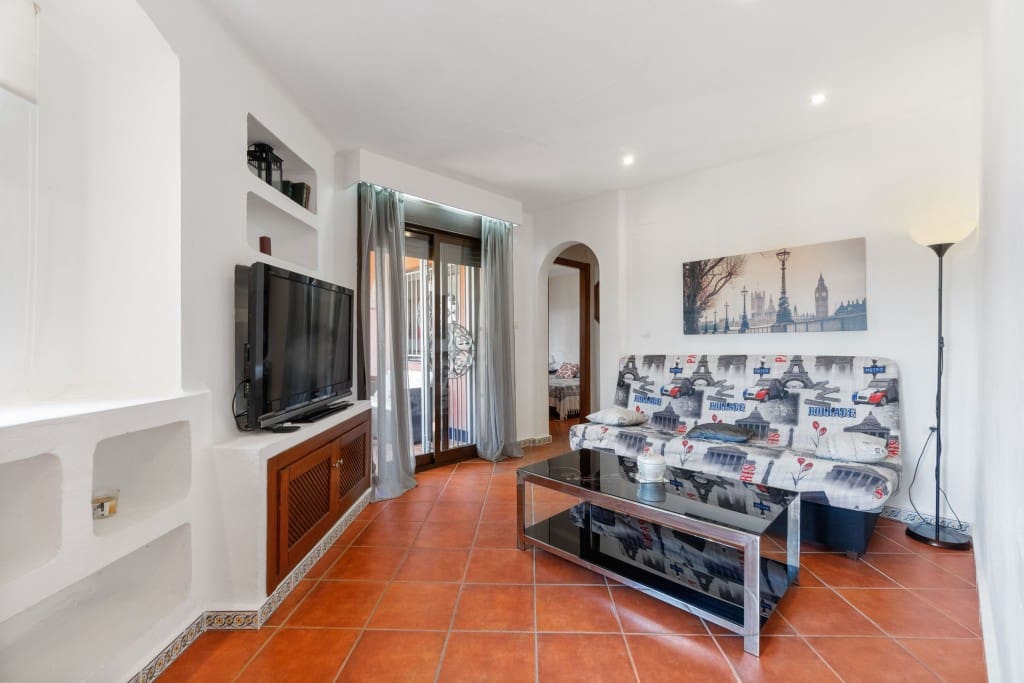 2 bedroom Apartment for sale in Punta Prima with pool garage - € 185,000 (Ref: 9494444)