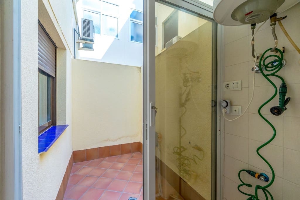 2 bedroom Apartment for sale in Punta Prima with pool garage - € 185,000 (Ref: 9494444)