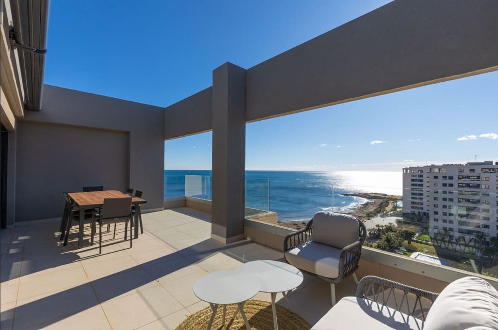 3 bedroom Penthouse for sale in Punta Prima with pool - € 765,000 (Ref: 9494445)