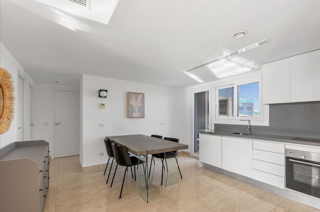 3 bedroom Penthouse for sale in Punta Prima with pool - € 765,000 (Ref: 9494445)